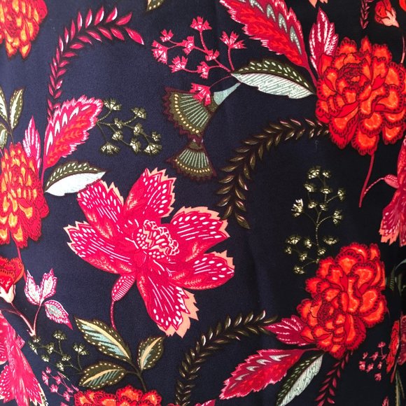 Cute Papermoon tank top - Picture 3 of 5